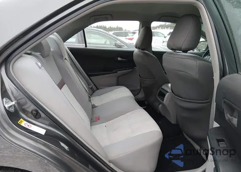 2012 Toyota Camry Le z USA, uszkodzony, nr VIN 4T1BF1FK3CU053029